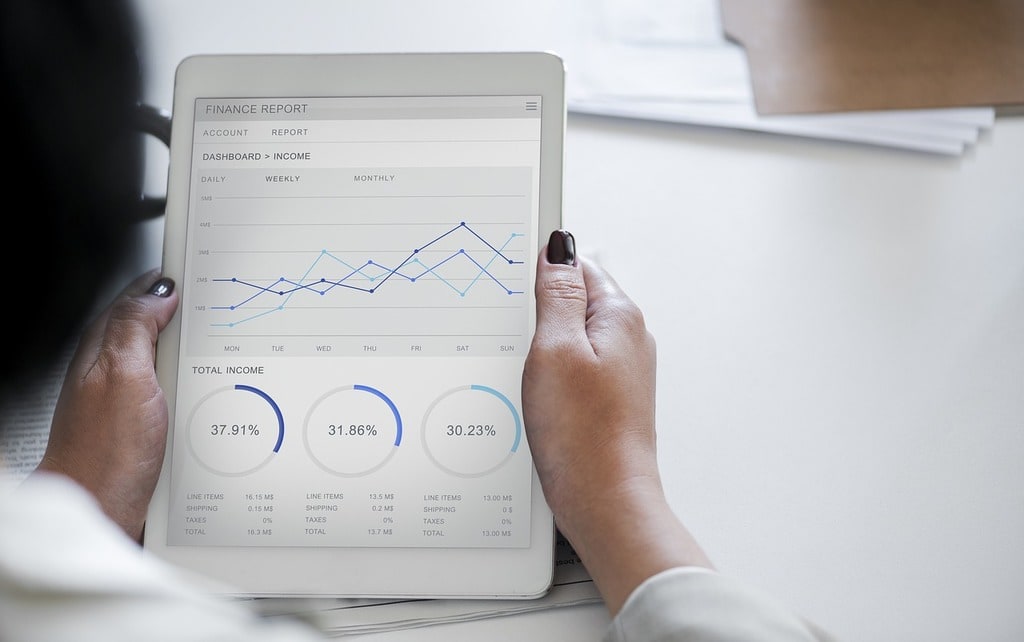 Réussir sa carrière web : pourquoi le métier de Traffic Manager attire autant